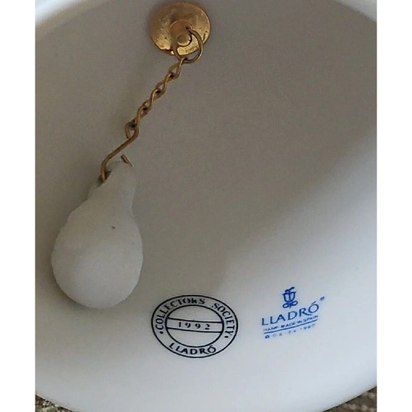 Lladro Collector's Society Porcelain Bell: Summer 1992 - Picture 6 of 6